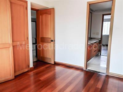 Casa de 4 alcobas en venta en El Poblado, Medellín, 354 m² · foto 16 de 20