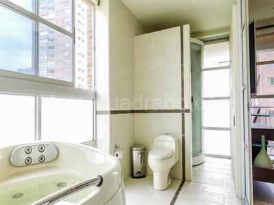 Apartamento de 2 alcobas en venta en El Poblado, Medellín, 185 m² · foto 13 de 20