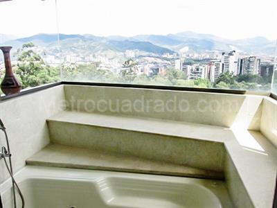 Apartamento de 4 alcobas en venta en El Poblado, Medellín, 390 m² · foto 16 de 20