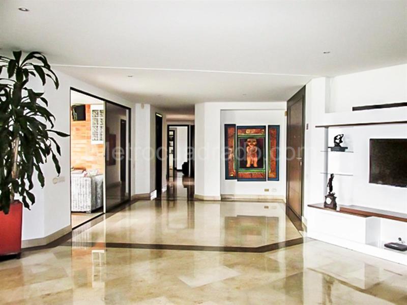 Amplio Apartamento en Arriendo en El Poblado (Campestre) - 5