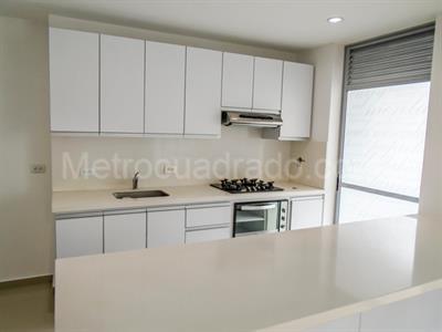 Apartamento de 2 alcobas en arriendo en Las Lomas, Medellín, 105 m² · foto 3 de 12