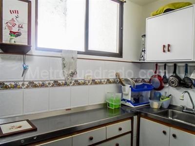 Casa de 4 alcobas en venta en El Poblado, Medellín, 422 m² · foto 12 de 19