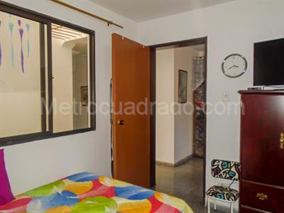 Casa de 4 alcobas en venta en El Poblado, Medellín, 422 m² · foto 15 de 19