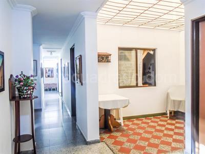 Casa de 4 alcobas en venta en El Poblado, Medellín, 422 m² · foto 7 de 19
