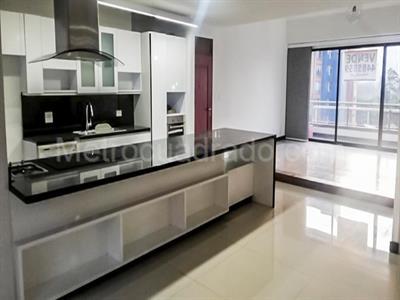 Apartamento de 4 alcobas en venta en El Poblado, Medellín, 220 m² · foto 3 de 20