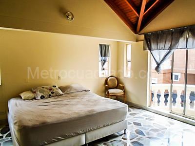 Casa de 5 alcobas en venta en El Poblado, Medellín, 415 m² · foto 9 de 20