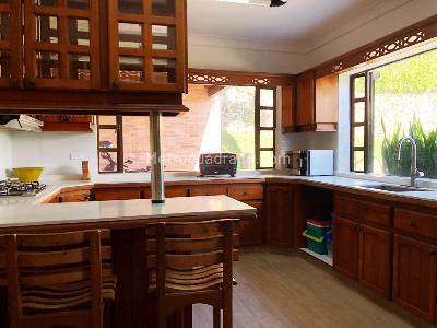 Casa de 3 alcobas en venta en El Poblado, Medellín, 335 m² · foto 5 de 19