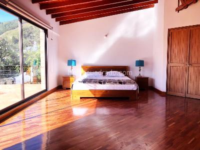 Casa de 3 alcobas en venta en El Poblado, Medellín, 335 m² · foto 7 de 19