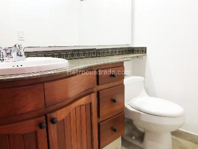 Casa de 3 alcobas en venta en El Poblado, Medellín, 335 m² · foto 14 de 19