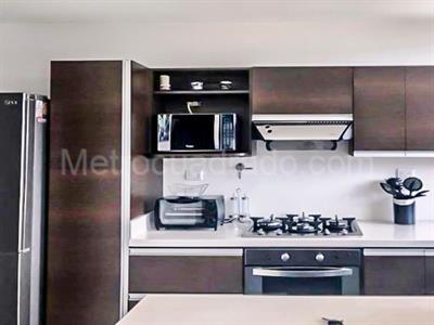 Apartamento en venta en El Poblado, Medellín · foto 7 de 19