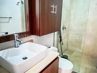 Casa en arriendo en El Poblado, Medellín · foto 13 de 19