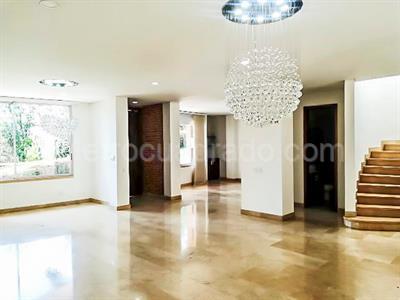 Casa en arriendo en El Poblado, Medellín · foto 5 de 19