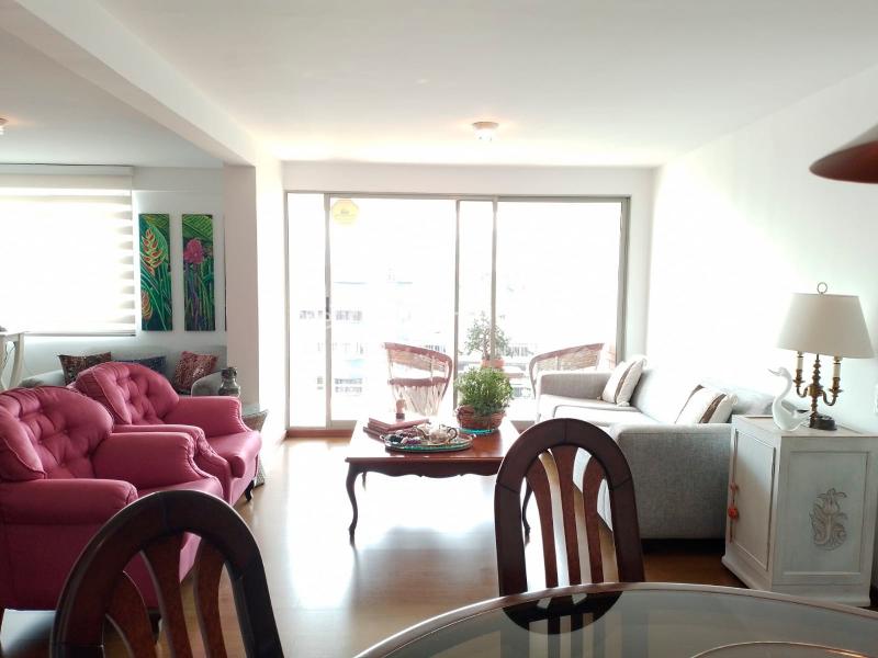 2BR Apartment with Balcony in Los Balsos, El Poblado