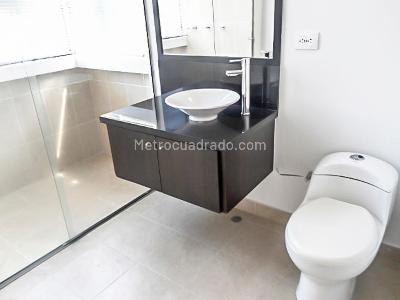 Apartamento en venta en El Poblado, Medellín · foto 12 de 16