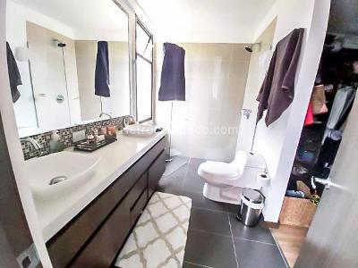 Casa de 3 alcobas en venta en El Chocho, Envigado, 182 m² · foto 12 de 19
