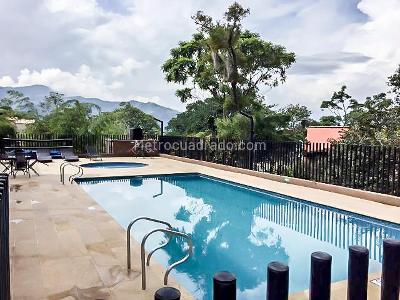 Casa de 3 alcobas en venta en El Chocho, Envigado, 182 m² · foto 17 de 19