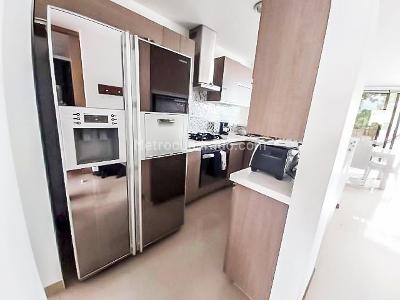 Casa de 3 alcobas en venta en El Chocho, Envigado, 182 m² · foto 4 de 19