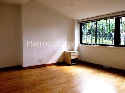 Apartamento de 4 alcobas en venta en El Poblado, Medellín, 230 m² · foto 13 de 20