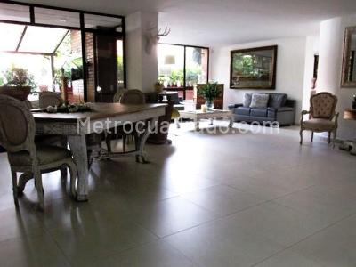 Apartamento de 4 alcobas en venta en El Poblado, Medellín, 230 m² · foto 3 de 20