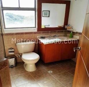 Casa de 4 alcobas en venta en El Escobero, Envigado, 407 m² · foto 12 de 16