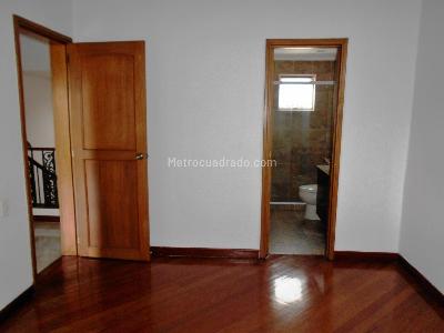 Casa en arriendo en El Poblado, Medellín · foto 10 de 16