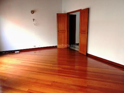 Casa en arriendo en El Poblado, Medellín · foto 8 de 16