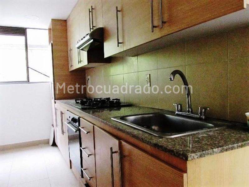 3BR Apartment in Zuñiga (135 m²) - 3