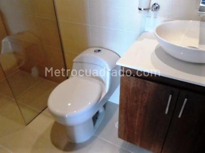 Apartaestudio en arriendo en El Poblado, Medellín · foto 8 de 10