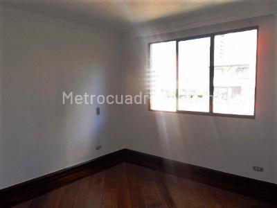 Apartamento en arriendo en El Poblado, Medellín · foto 14 de 19