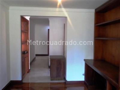Apartamento en arriendo en El Poblado, Medellín · foto 9 de 19