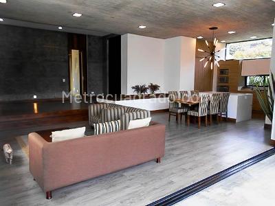 Casa de 3 alcobas en venta en Altos De Palmas, Envigado, 400 m² · foto 3 de 20