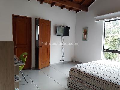 Casa de 4 alcobas en venta en El Poblado, Medellín, 320 m² · foto 11 de 20