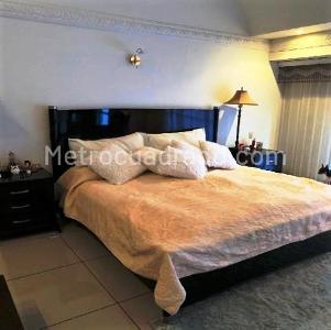 Casa de 5 alcobas en venta en El Poblado, Medellín, 850 m² · foto 13 de 20