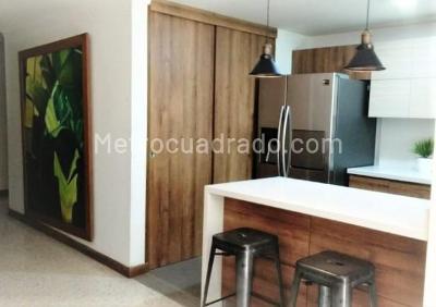 Casa de 3 alcobas en venta en El Poblado, Medellín, 140 m² · foto 4 de 12
