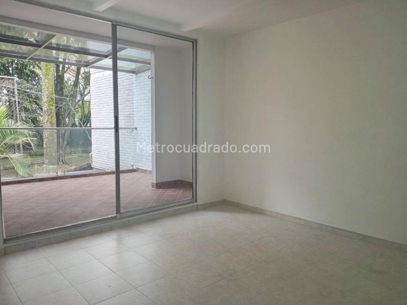 3BR Apartment for Rent in El Poblado near Jumbo de las Vegas - 2