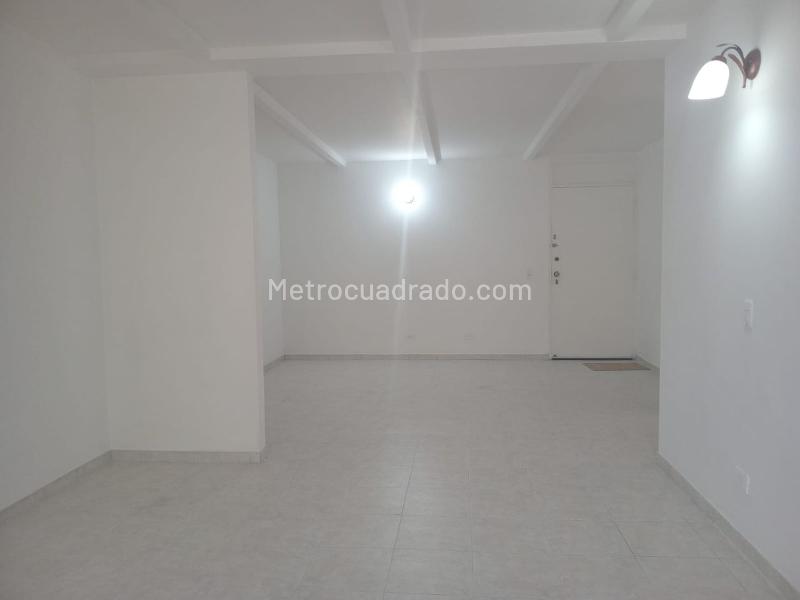3BR Apartment for Rent in El Poblado near Jumbo de las Vegas - 4