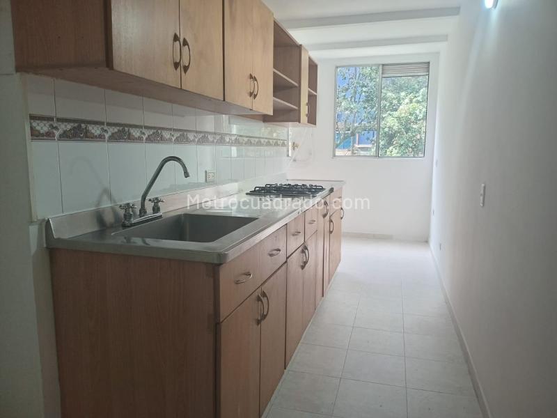 3BR Apartment for Rent in El Poblado near Jumbo de las Vegas - 7