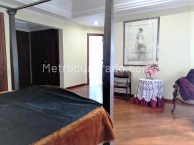 Casa de 5 alcobas en venta en El Poblado, Medellín, 550 m² · foto 10 de 20
