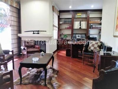 Casa de 5 alcobas en venta en El Poblado, Medellín, 550 m² · foto 8 de 20