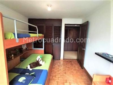 Apartamento en venta en El Poblado, Medellín · foto 13 de 19