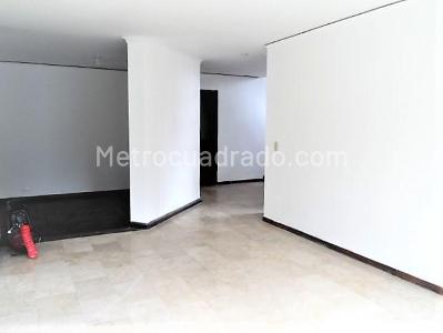 Casa de 3 alcobas en venta en El Poblado, Medellín, 260 m² · foto 4 de 18