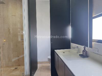 Apartamento de 2 alcobas en venta en San Lucas, Medellín, 199 m² · foto 18 de 20