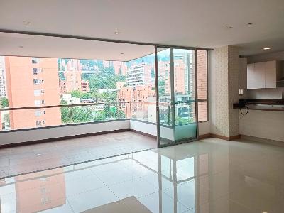 Apartamento de 3 alcobas en venta en La Florida, Medellín, 157 m² · foto 2 de 17