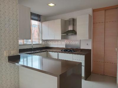 Apartamento de 3 alcobas en venta en La Florida, Medellín, 157 m² · foto 5 de 17