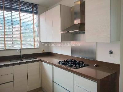 Apartamento de 3 alcobas en venta en La Florida, Medellín, 157 m² · foto 7 de 17
