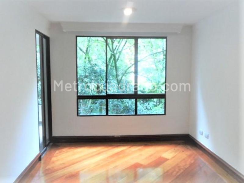 4BR Apartment in El Poblado (Vizcaya) with Marble & Wood Floors - 6