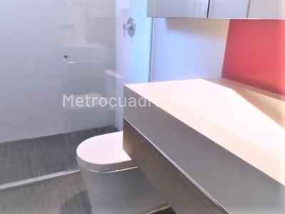 Apartamento de 4 alcobas en arriendo en El Poblado, Medellín, 300 m² · foto 12 de 19