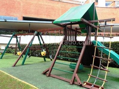 Apartamento de 4 alcobas en arriendo en El Poblado, Medellín, 300 m² · foto 19 de 19