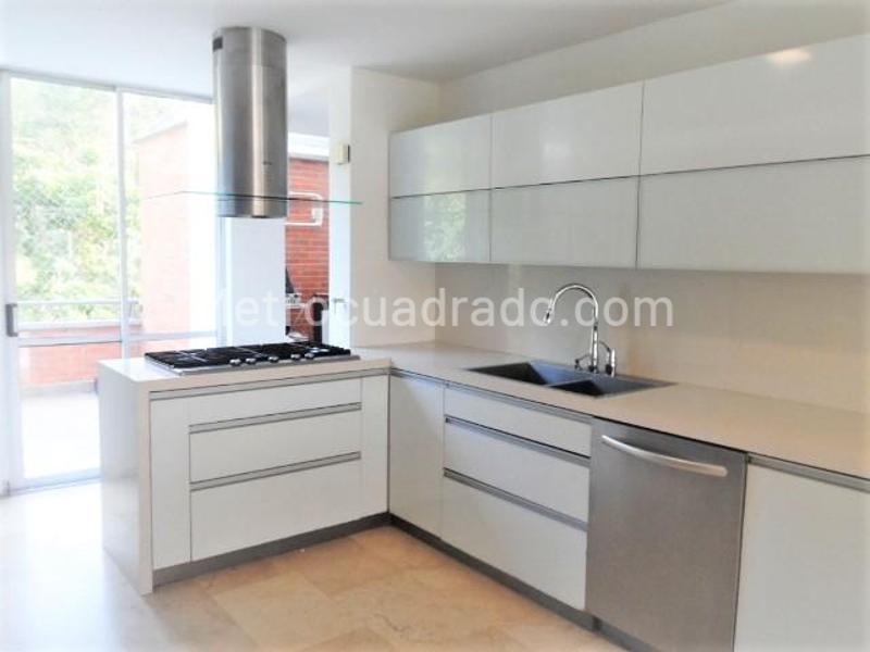 Apartamento de 4 Alcobas en Alquiler y Venta en El Poblado, cerca a El Tesoro - 5