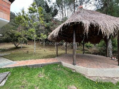 Casa de 5 alcobas en arriendo en Alto De Escobero, Envigado, 340 m² · foto 20 de 20